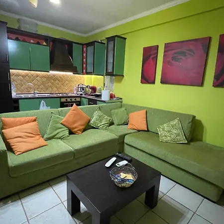 Modern Comfy With Balcony Lejlighed *