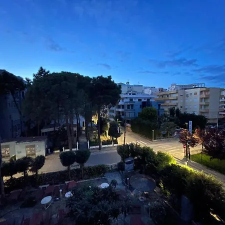 Modern Comfy With Balcony Lejlighed Durrës
